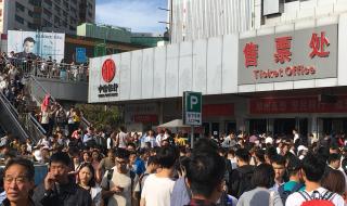 人潮人海中有你有我